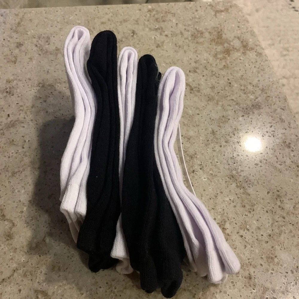 NWT Nordstrom Rack Brand Pack of Five Perfect Cotton Blend Crew Socks